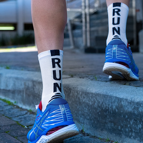 VERSUS RUNNING SOCKS WHITE