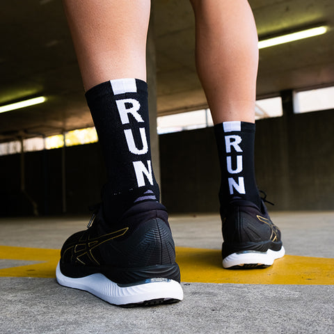 VERSUS RUNNING SOCKS BLACK