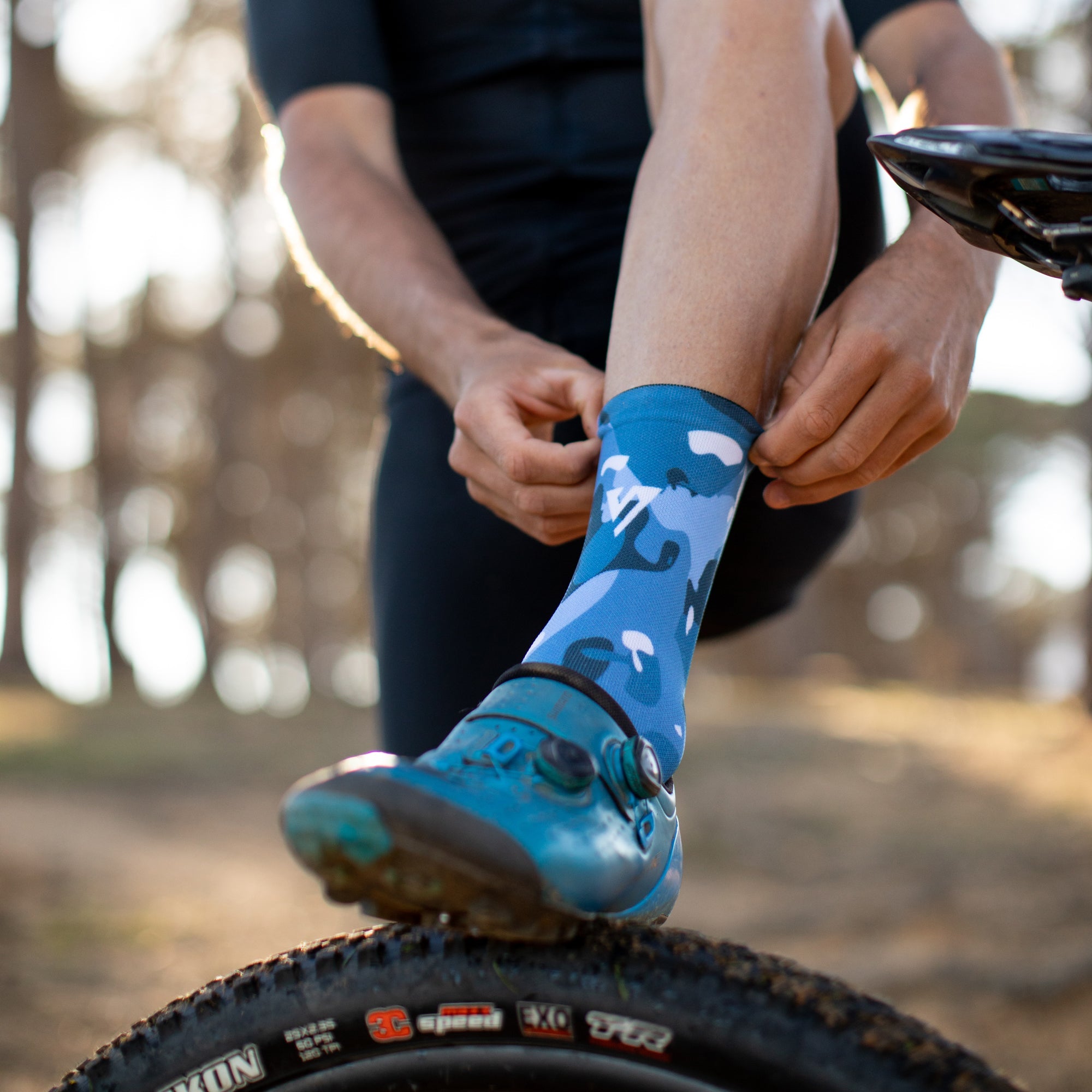 VERSUS CYCLING SOCKS NAVY CAMO ELITE